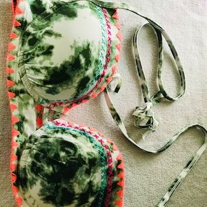 Bathing suit top ( worn once )